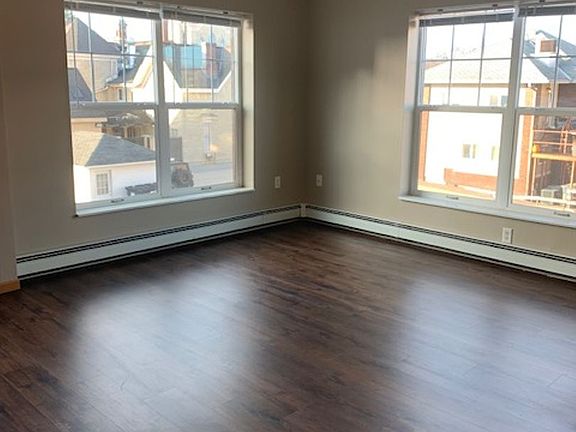 4th image of 420 5th Ave S APT 313