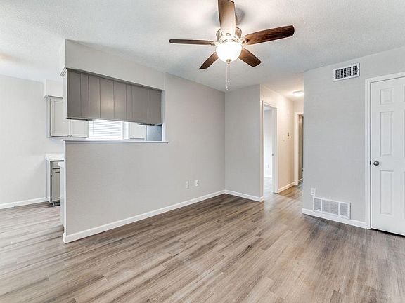 3rd image of 3216 Walton Ave #652f583eb