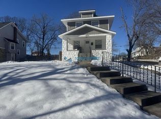 5600 Olive St, Kansas City, MO 64130