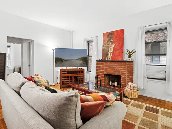 234 East 14th Street 2E image 6 of 6