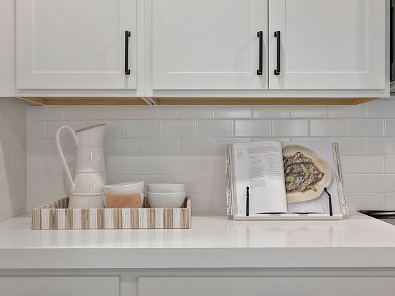 4th image of 2333 SE Tavares Drive #4705