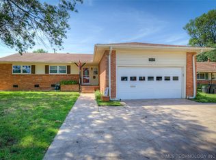 4729 Amherst Dr, Bartlesville, OK 74006