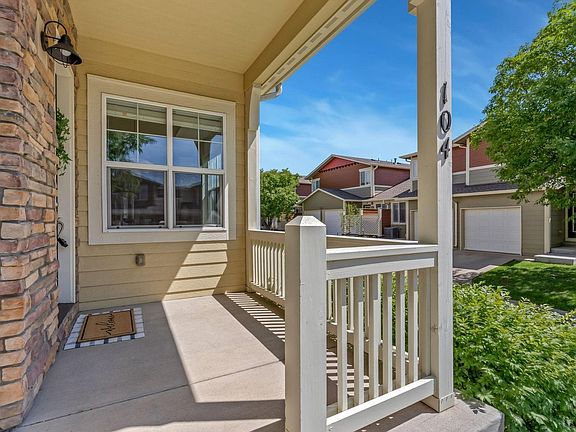 3rd image of 2556 Des Moines Dr #104