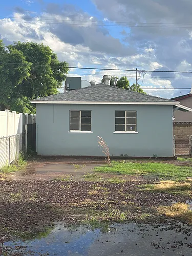 2131 W Flower St Photo 1