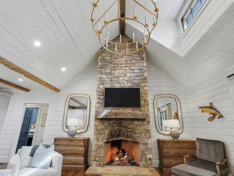 545 Cross Creek Trl — Photo 11