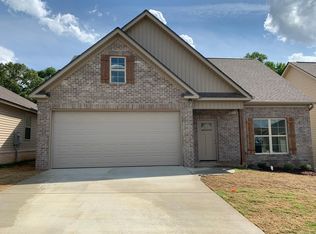 5385 University Gardens Dr, Cottondale, AL 35453
