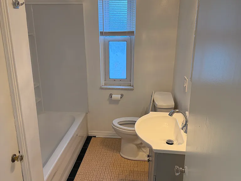 3028 Pemberton Dr #6 — Photo 8
