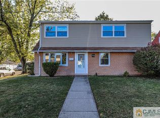 49 Grand Ave, Iselin, NJ 08830