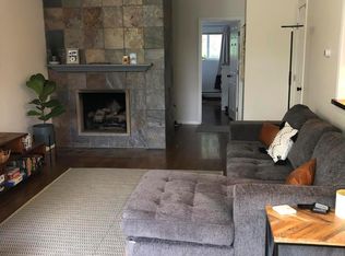 2311 W Raye St APT 3, Seattle, WA 98199