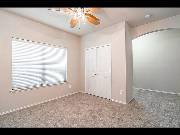 4th image of 1421 Samantha Creek Dr