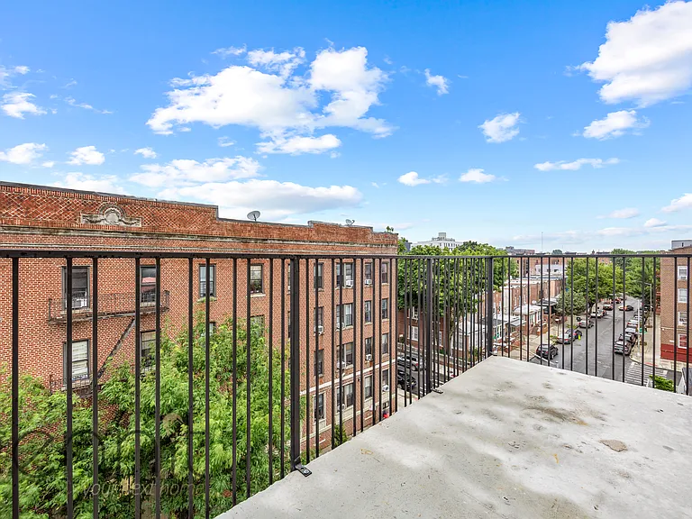 2402 Cortelyou Rd #524 — Photo 4