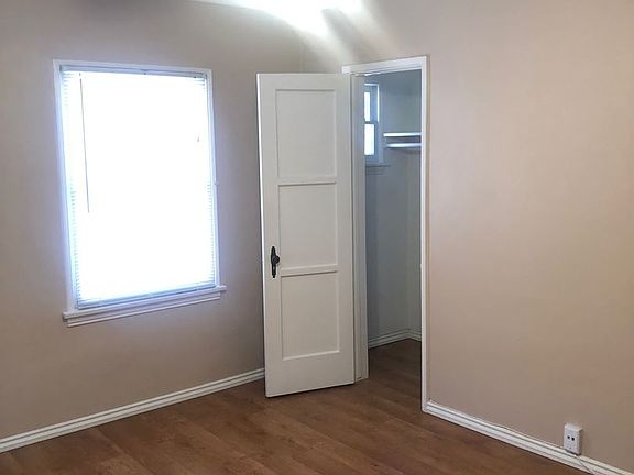 2nd image of 830-840 1/2 Sherbourne Drive 840 #12