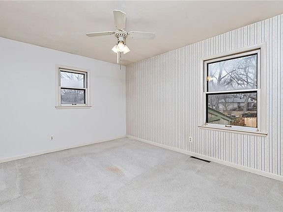 3rd image of 10606 Westbrooke Dr
