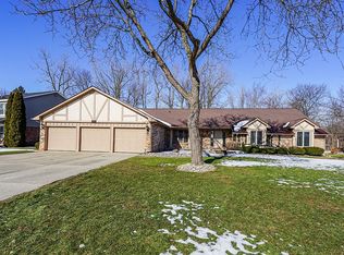 1525 Kings Bridge Rd, Grand Blanc, MI 48439