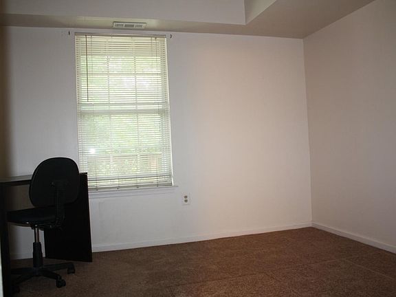 4th image of 110 Sandybrooke Dr