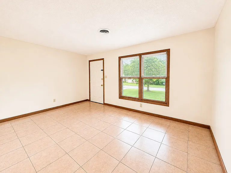 3219 Delaware St #7 — Photo 5