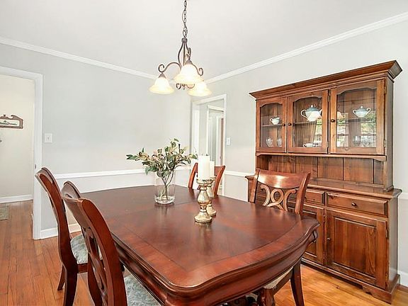 5th image of 409 Clarion Dr