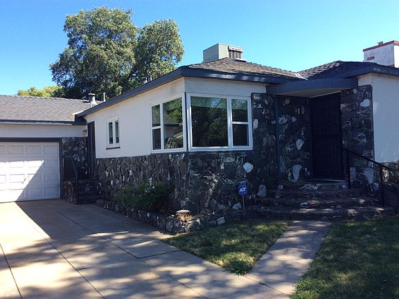 2nd image of 416 Sierra Blvd