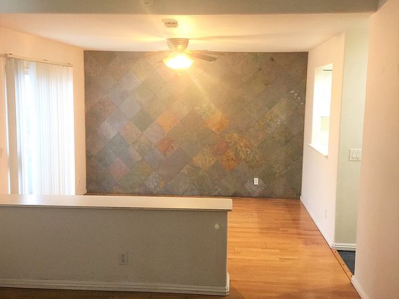4th image of 1251 1/2 N Stimson Ave