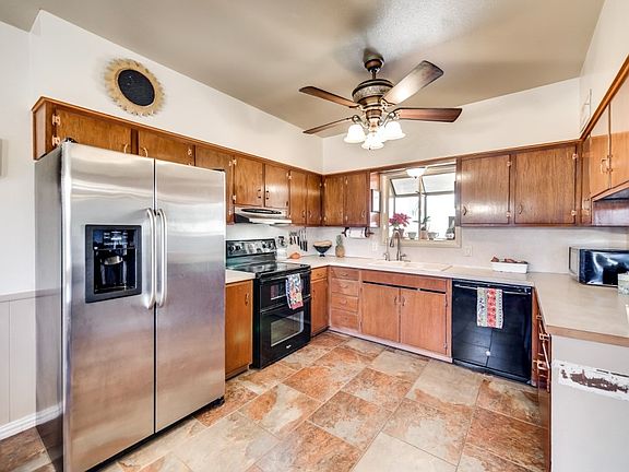 5th image of 3313 W Dengar Ave