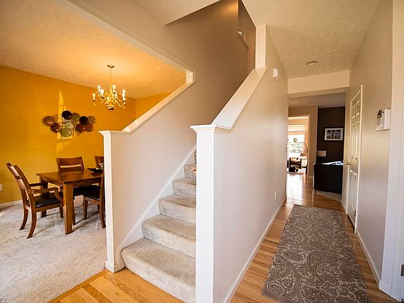 2nd image of 709 Jockeys Cir