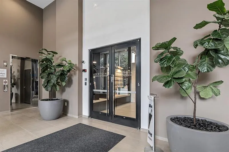 855 W Peachtree St NE — Photo 3
