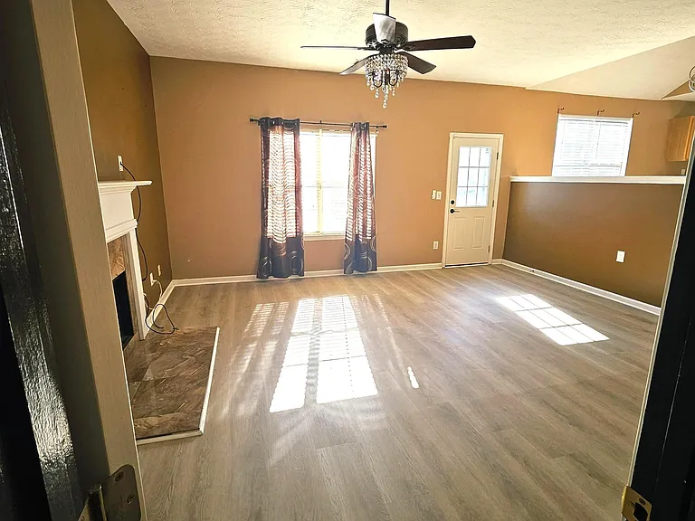 1278 Labrador Ln — Photo 23