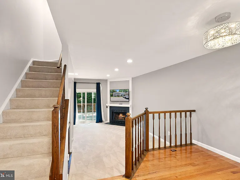 11243 Silentwood Ln — Photo 6