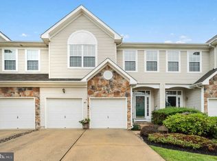 47 Saint Andrews Ct, Mount Holly, NJ 08060