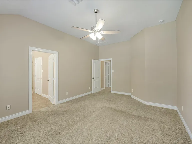 13715 Cypresswood Crossing Blvd — Photo 32