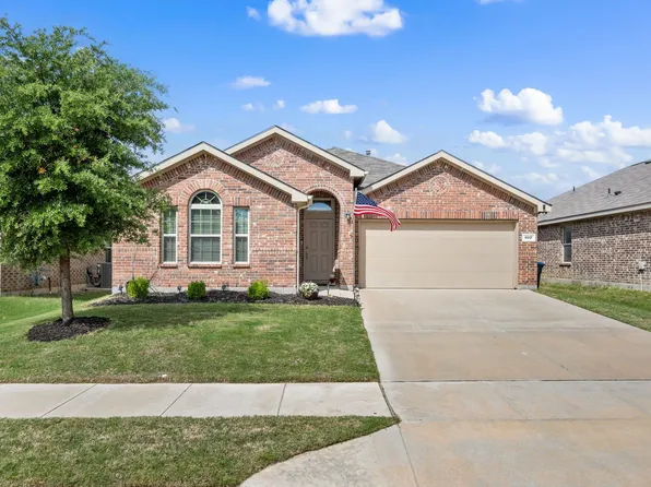 8917 Dameron Dr, Fort Worth, TX 76131