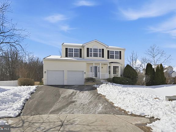 2nd image of 6 Reef Ct