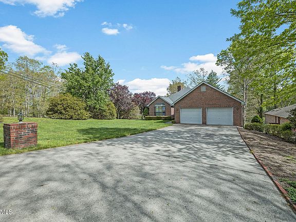 5th image of 29 Quail Hollow Dr