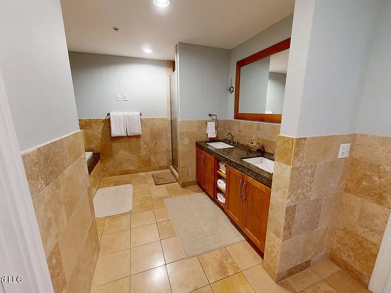 2060 Beach Blvd #901 — Photo 20