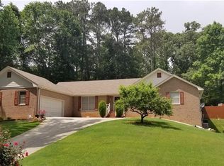 6646 Heathrow Ct, Stone Mountain, GA 30087