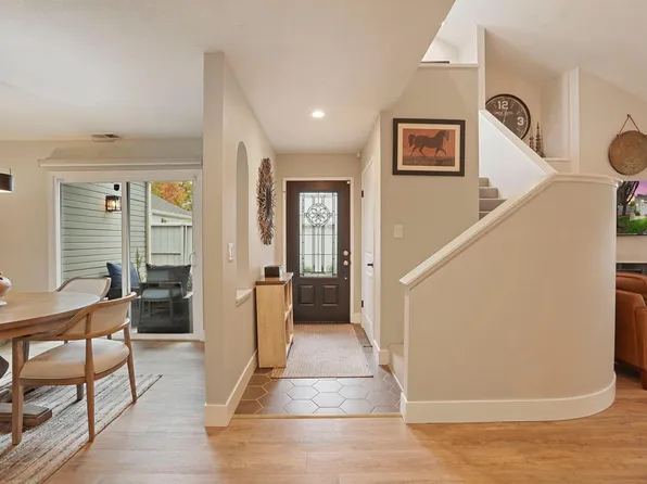 2930 Driftwood Pl APT 16, Stockton, CA 95219