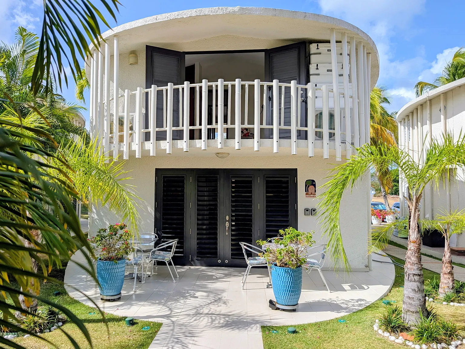 3 bed, 2.5 bath, 1600 sqft, $4,000 — Photo 1