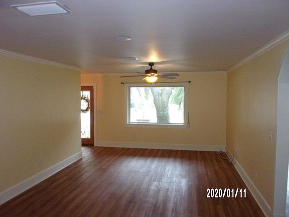 3rd image of 414 Sevilla Dr