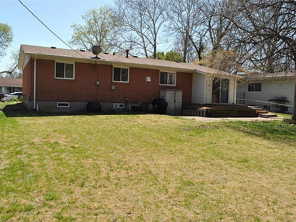 3rd image of 275 Patterson Ln