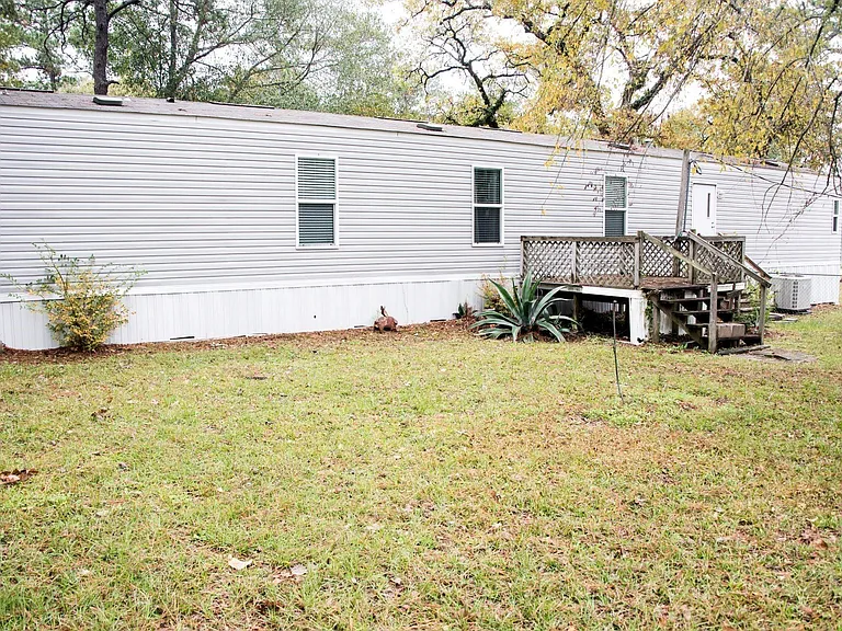 23602 Saxon Way — Photo 15