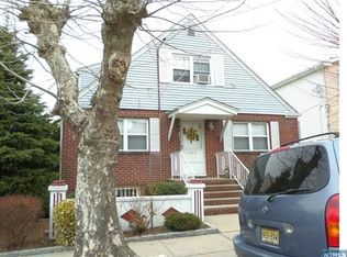 203 7th St, Fairview, NJ 07022