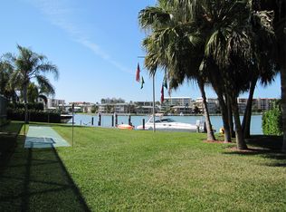 373 Cuddy Ct, Naples, FL 34103