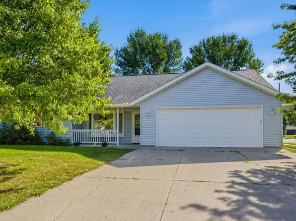 1602 McLeod Ave N, Glencoe, MN 55336