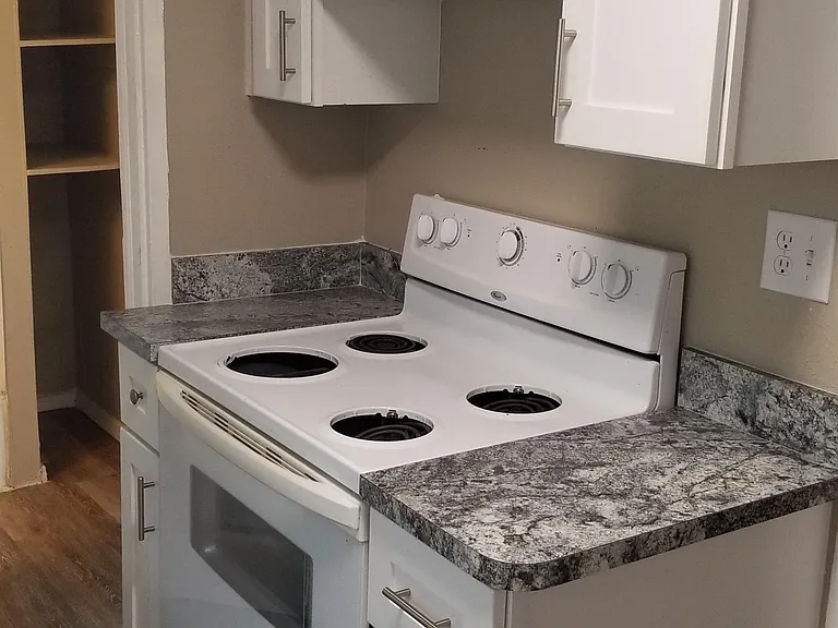 317 E Tarpon Ave — Photo 11