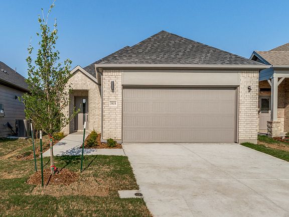 2nd image of 3818 White Rock Dr