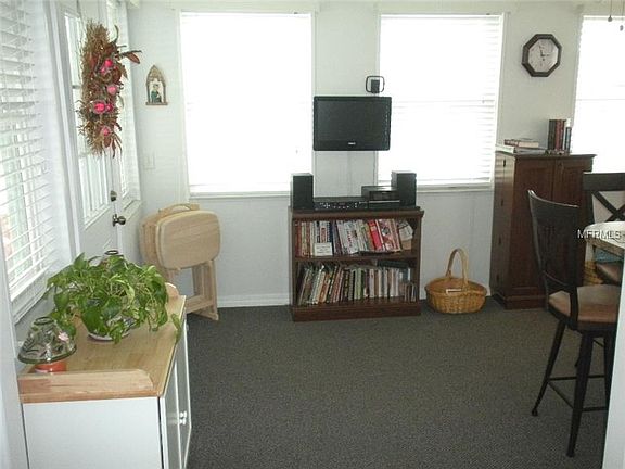 2nd image of 6314 Grove Pointe Dr SE