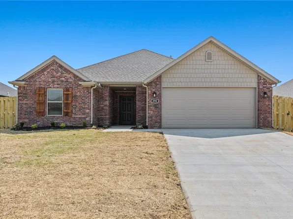 438 Hall St, West Fork, AR 72774
