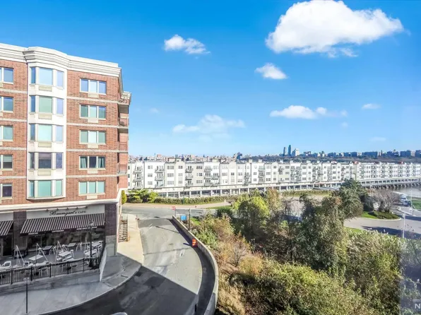 6208 City Pl #6208, Edgewater, NJ 07020