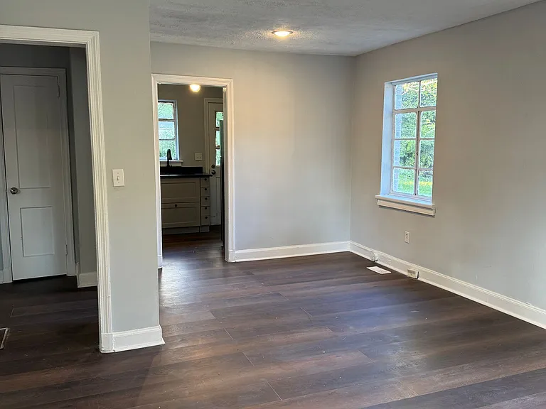 1404 Briarcliff Dr — Photo 8