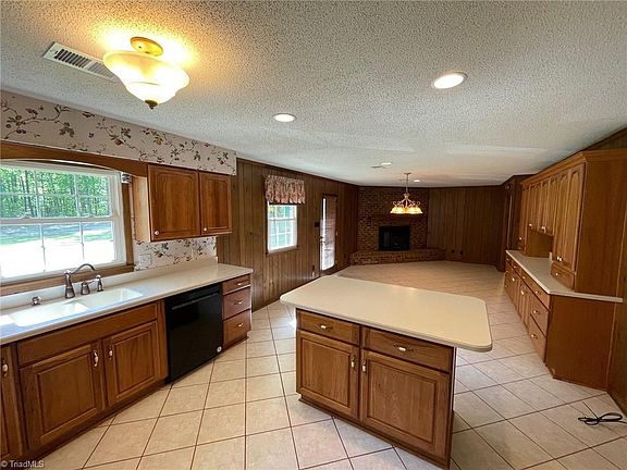 5th image of 7235 Ledbetter Rd